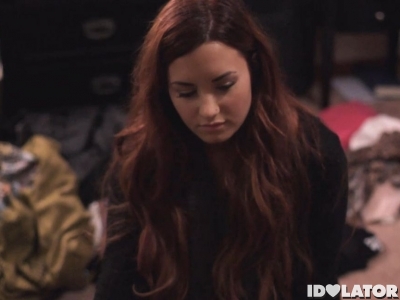 demi lovato staying strong documentary